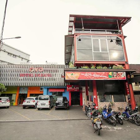 Vaccinated Staff - Oyo 352 Homestay Sabang Bandung Exterior photo